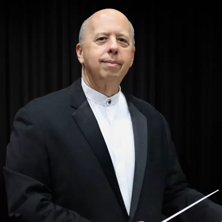 Alan Mautner conducting the La Mirada Symphony orchestra