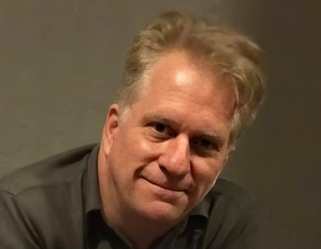 Scott Lasky, who introduces the film on screen